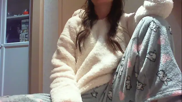 Snapshot of khu_yam chatting on December 1, 2024, 7:41 pm khu yam online show from December 1, 2024, 7:41 pm