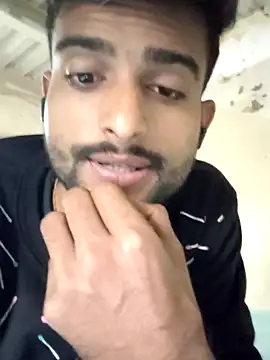 PRIYANHUxh online show from November 29, 2025, 9:09 am