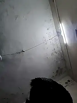 PRIYANHUxh online show from April 11, 2026, 4:32 pm