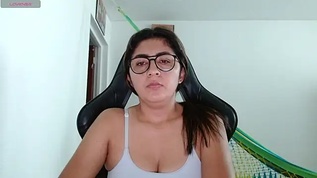 Snapshot of danna_peterson1 chatting on March 18, 2026, 7:37 pm danna peterson1 online show from March 18, 2026, 7:37 pm