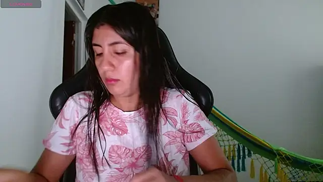 Snapshot of danna_peterson1 chatting on March 12, 2026, 9:30 pm danna peterson1 online show from March 12, 2026, 9:30 pm