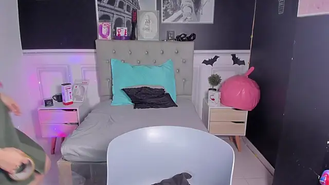 ariadna dawson7 online show from December 16, 2025, 9:41 pm