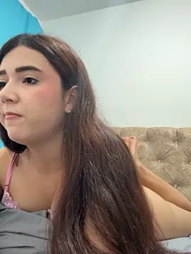 Snapshot of mia_cooper_24 chatting on June 19, 2026, 2:50 am mia cooper 24 online show from June 19, 2026, 2:50 am