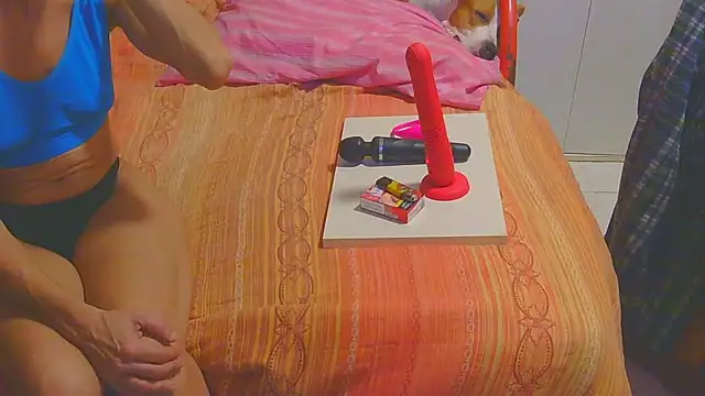 couplemilf2 online show from February 13, 2025, 10:00 pm