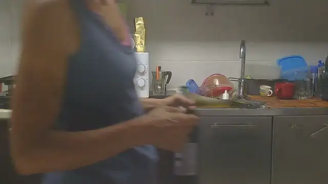 Snapshot of couplemilf2 chatting on July 1, 2026, 6:41 pm couplemilf2 online show from July 1, 2026, 6:41 pm