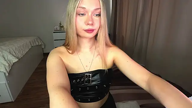 diaanona online show from June 16, 2026, 3:23 pm