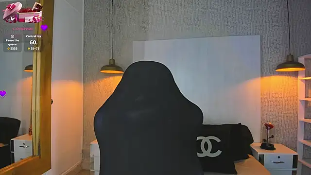 VladHellsing4 online show from February 26, 2026, 2:28 pm