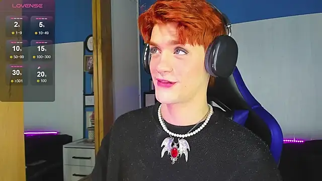 VladHellsing4 online show from October 3, 2025, 2:07 pm