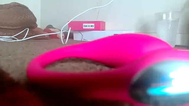 Snapshot of CaramelGoddessxoxo chatting on March 11, 2026, 11:48 am CaramelGoddessxoxo online show from March 11, 2026, 11:48 am