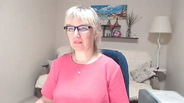 FleurMays online show from April 25, 2026, 3:20 am
