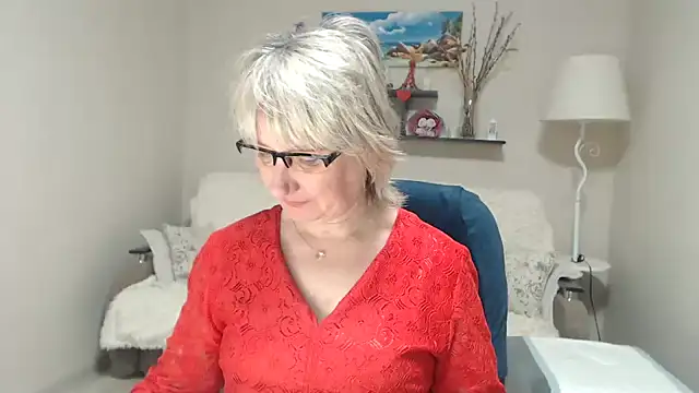 FleurMays online show from February 15, 2026, 7:51 am