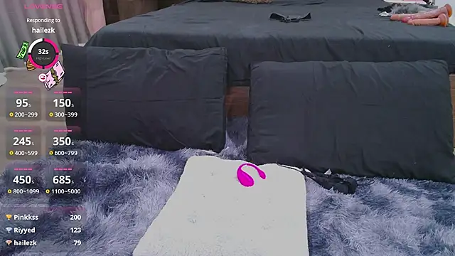 Chinhh9-9 online show from December 31, 2024, 3:55 am