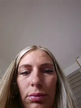 Lydie off online show from July 2, 2026, 7:25 am