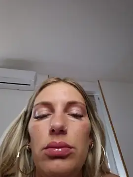 Lydie off online show from May 24, 2026, 9:09 am