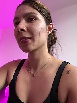 SofiaG  online show from March 18, 2026, 10:21 pm