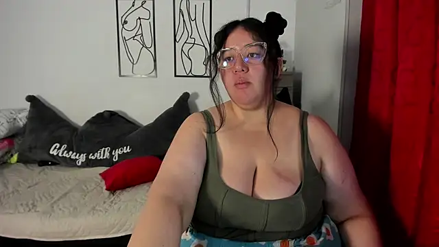 Snapshot of RubyPirsso18 chatting on July 11, 2026, 7:36 pm RubyPirsso18 online show from July 11, 2026, 7:36 pm
