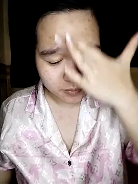 Thomgdee online show from March 12, 2025, 1:40 pm