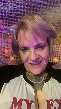 Hunniebunnie78 online show from June 28, 2026, 4:19 am