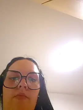 Jujuicy 97 online show from June 10, 2026, 11:06 pm