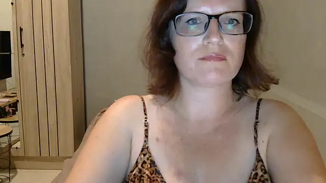 CrimsonMistress online show from September 13, 2025, 10:10 pm