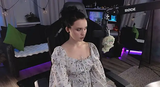 KiraLiLime online show from March 8, 2026, 10:02 pm