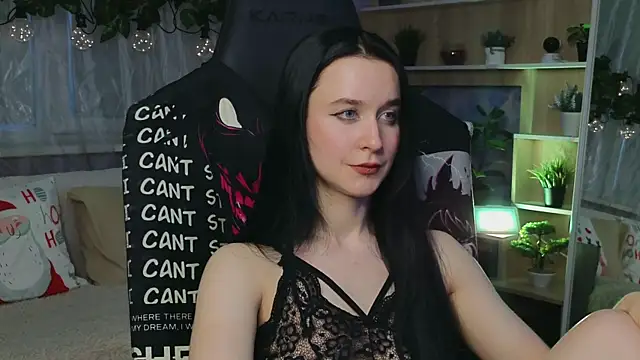 KiraLiLime online show from March 13, 2025, 3:28 pm