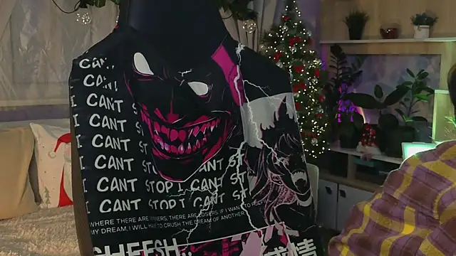 KiraLiLime online show from March 14, 2025, 6:50 pm