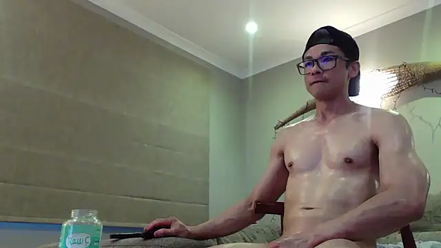 Snapshot of Surfbod chatting on December 9, 2024, 7:28 am Surfbod online show from December 9, 2024, 7:28 am