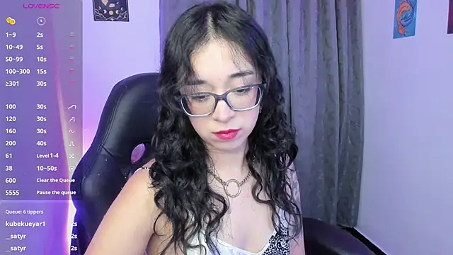 Snapshot of indra_cam chatting on June 29, 2026, 6:42 am indra cam online show from June 29, 2026, 6:42 am