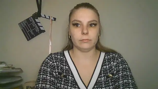 PetiteB Official online show from February 8, 2025, 5:50 pm