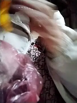 lytamye online show from February 25, 2025, 1:30 am