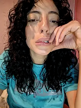 Sweet-diamondxxx online show from October 23, 2025, 5:33 pm