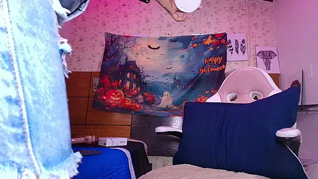 aisha sh online show from October 13, 2025, 12:07 pm