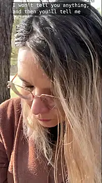 EmyLana online show from February 28, 2026, 8:14 am