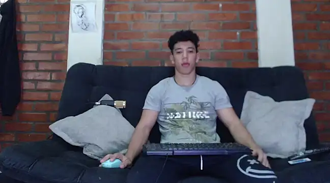 ethan noir online show from January 22, 2025, 9:32 pm