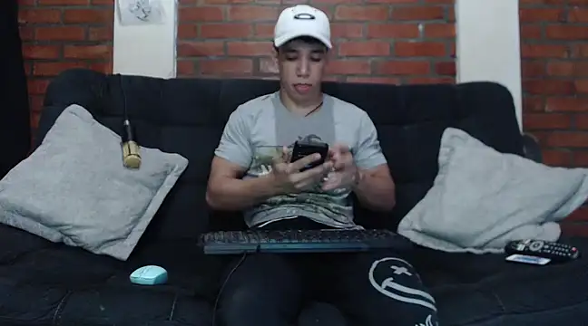 ethan noir online show from January 22, 2025, 5:16 am