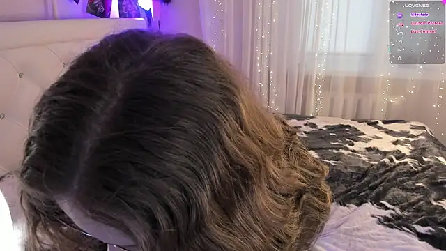 Natural pussy online show from March 22, 2025, 11:21 am