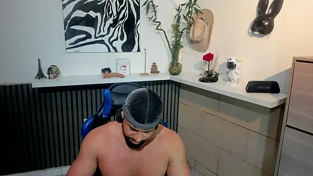 Daemon21 online show from February 5, 2026, 9:32 pm