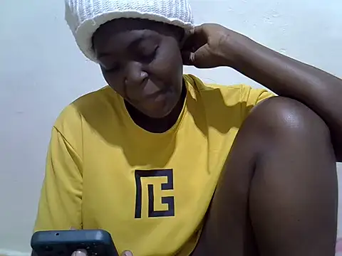 Snapshot of pretty_tallgirl chatting on June 24, 2026, 7:11 pm pretty tallgirl online show from June 24, 2026, 7:11 pm
