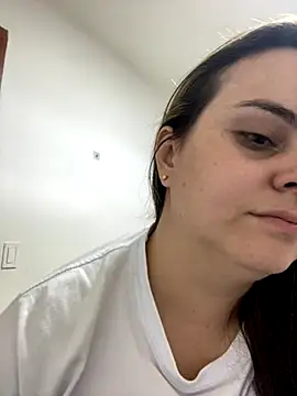 Im Amelia online show from October 23, 2025, 10:08 pm