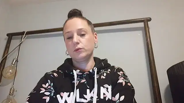 Audrey hotty online show from February 7, 2026, 5:04 am