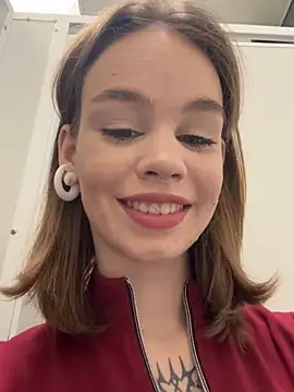 Snapshot of Street_young chatting on January 8, 2025, 2:46 pm Street young online show from January 8, 2025, 2:46 pm