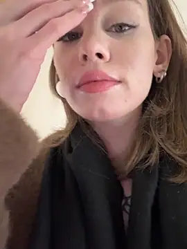 Snapshot of Street_young chatting on February 16, 2025, 12:54 pm Street young online show from February 16, 2025, 12:54 pm