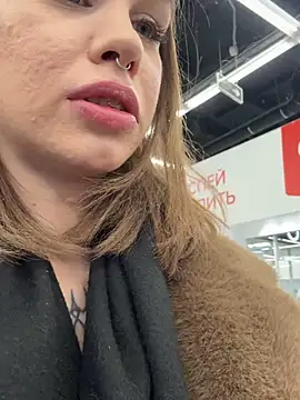 Snapshot of Street_young chatting on February 13, 2025, 3:45 pm Street young online show from February 13, 2025, 3:45 pm