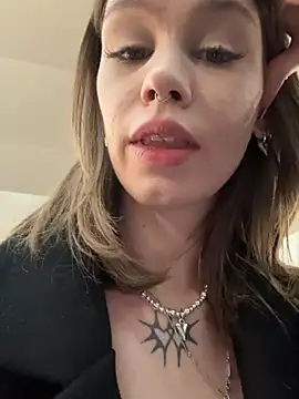 Snapshot of Street_young chatting on March 13, 2025, 4:12 pm Street young online show from March 13, 2025, 4:12 pm