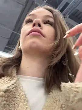 Snapshot of Street_young chatting on March 6, 2025, 4:07 pm Street young online show from March 6, 2025, 4:07 pm