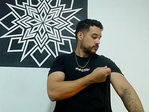  CHRIS-DENNIS  online show from April 3, 2026, 1:23 am