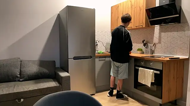 anahori  simon online show from October 9, 2025, 10:32 pm