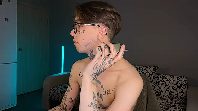 anahori  simon online show from March 12, 2025, 11:44 pm