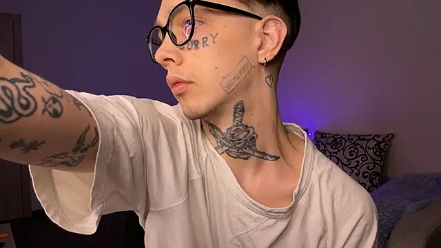 anahori  simon online show from February 27, 2025, 9:04 pm